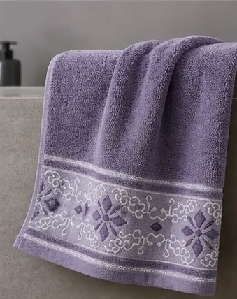 Custom jacquard towel product