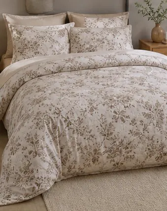 Premium bedding set product scene